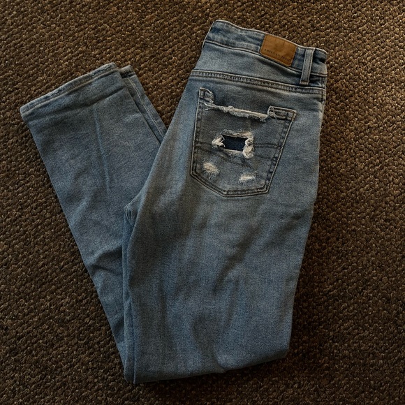 American eagle distressed jeans - Picture 2 of 2